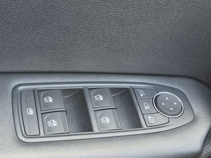 12 img-vehicule.jpgRenault
                            img-vehicule.jpgCaptur II