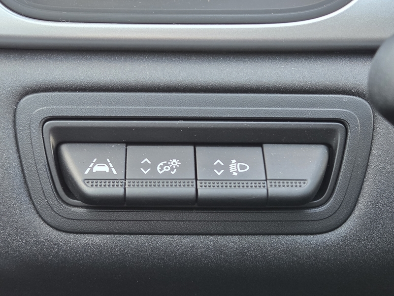 13 img-vehicule.jpgRenault
                            img-vehicule.jpgCaptur II
