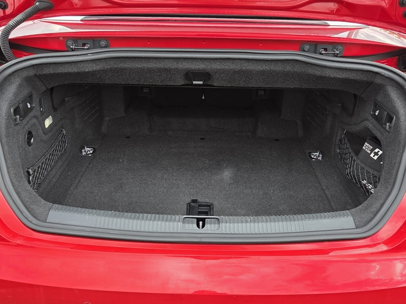 15 img-vehicule.jpgAudi
                            img-vehicule.jpgA5 Cabriolet