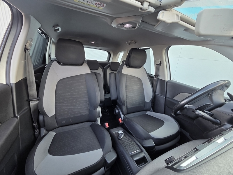 4 img-vehicule.jpgCitroen
                            img-vehicule.jpgC4 Picasso