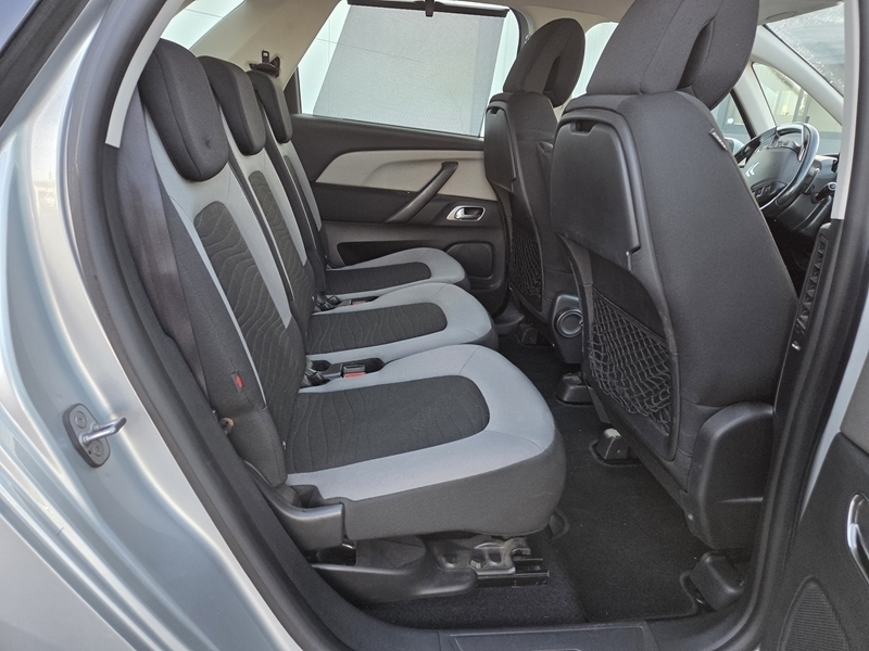 13 img-vehicule.jpgCitroen
                            img-vehicule.jpgC4 Picasso