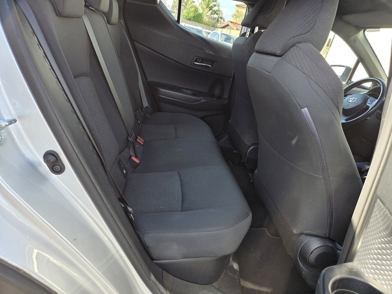 17 img-vehicule.jpgToyota
                            img-vehicule.jpgC-HR