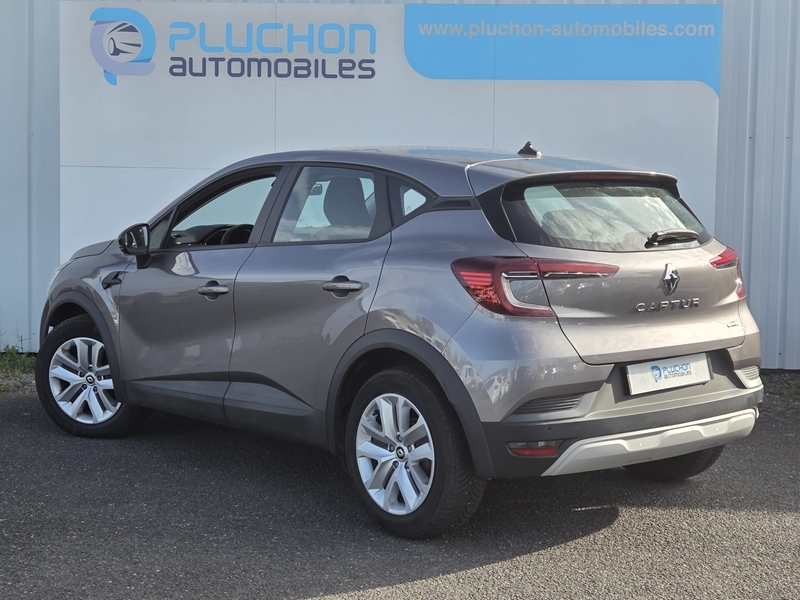 2 img-vehicule.jpgRenault
                            img-vehicule.jpgCaptur II