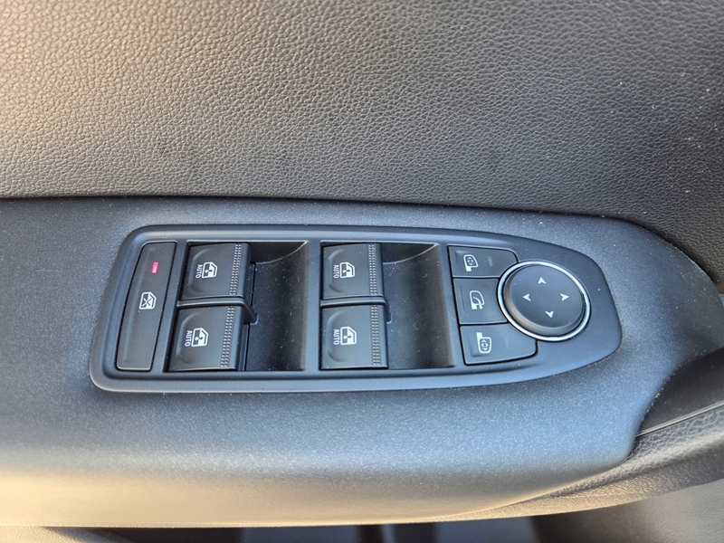 13 img-vehicule.jpgRenault
                            img-vehicule.jpgCaptur II