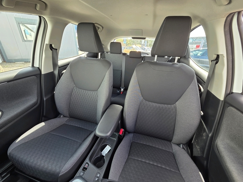 3 img-vehicule.jpgToyota
                            img-vehicule.jpgYaris