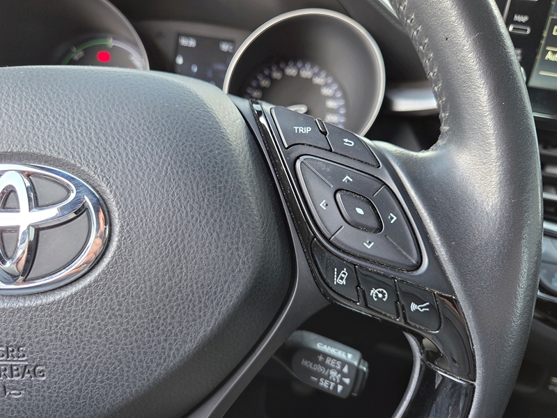 13 img-vehicule.jpgToyota
                            img-vehicule.jpgC-HR