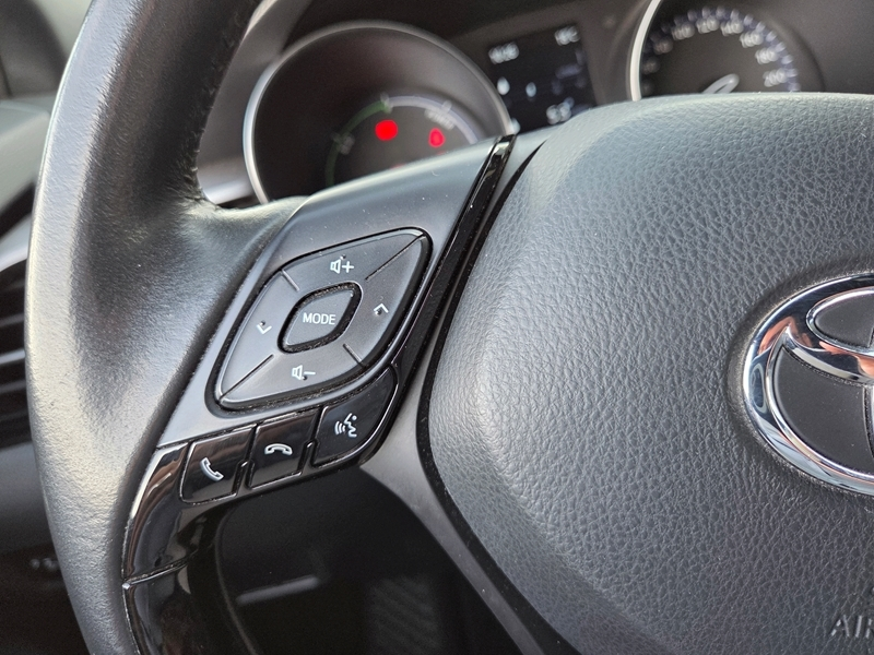 14 img-vehicule.jpgToyota
                            img-vehicule.jpgC-HR