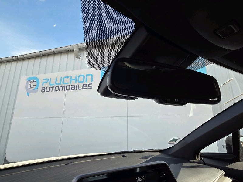 17 img-vehicule.jpgToyota
                            img-vehicule.jpgC-HR