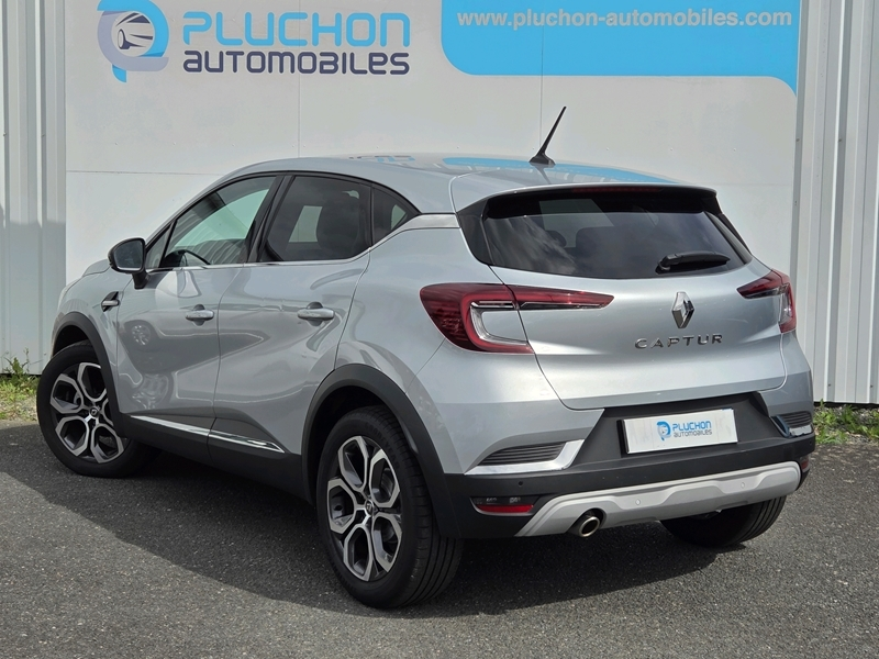 Renault
                Captur II