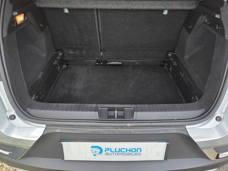 6 img-vehicule.jpgRenault
                            img-vehicule.jpgCaptur II