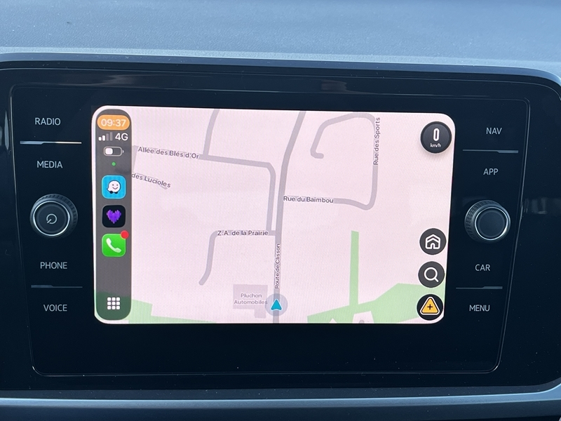 5 img-vehicule.jpgVolkswagen
                            img-vehicule.jpgT-Roc