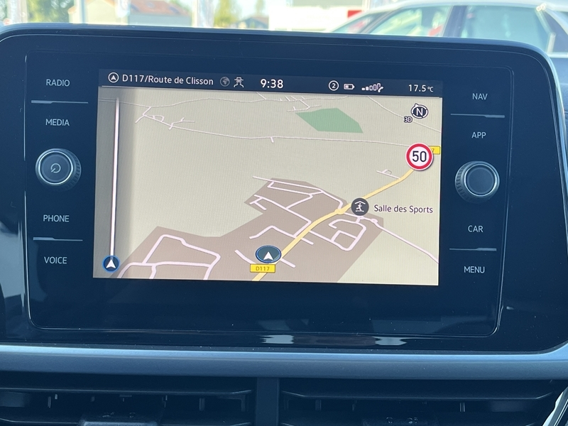 7 img-vehicule.jpgVolkswagen
                            img-vehicule.jpgT-Roc