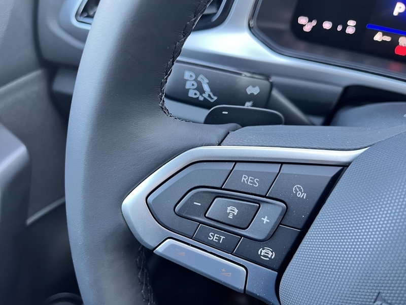 8 img-vehicule.jpgVolkswagen
                            img-vehicule.jpgT-Roc