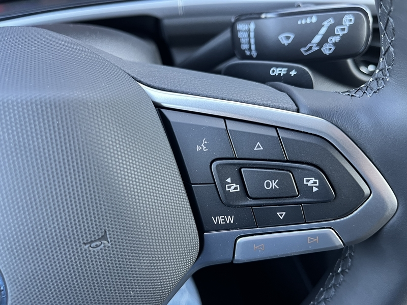 9 img-vehicule.jpgVolkswagen
                            img-vehicule.jpgT-Roc