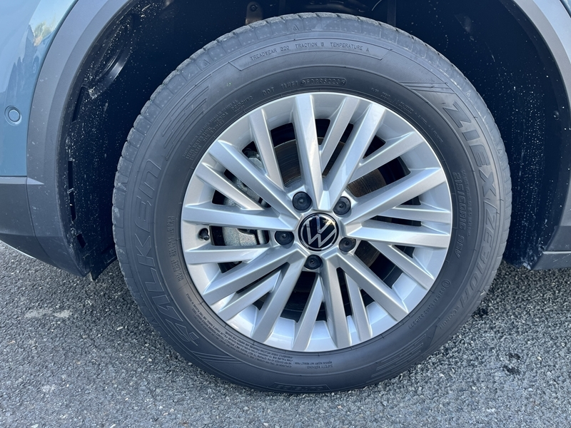 13 img-vehicule.jpgVolkswagen
                            img-vehicule.jpgT-Roc