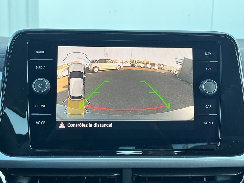 15 img-vehicule.jpgVolkswagen
                            img-vehicule.jpgT-Roc