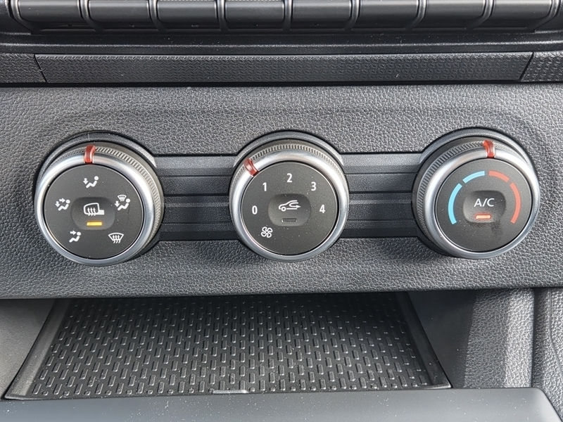 12 img-vehicule.jpgRenault
                            img-vehicule.jpgKangoo Van