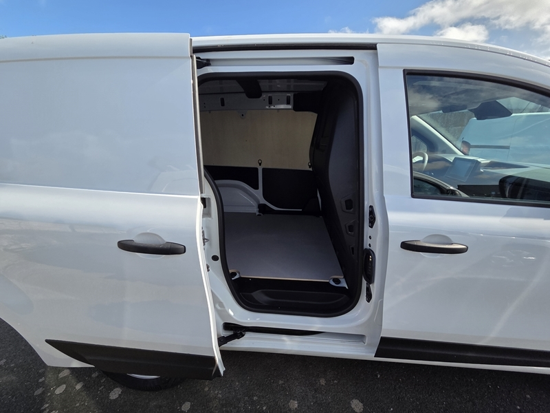 18 img-vehicule.jpgRenault
                            img-vehicule.jpgKangoo Van