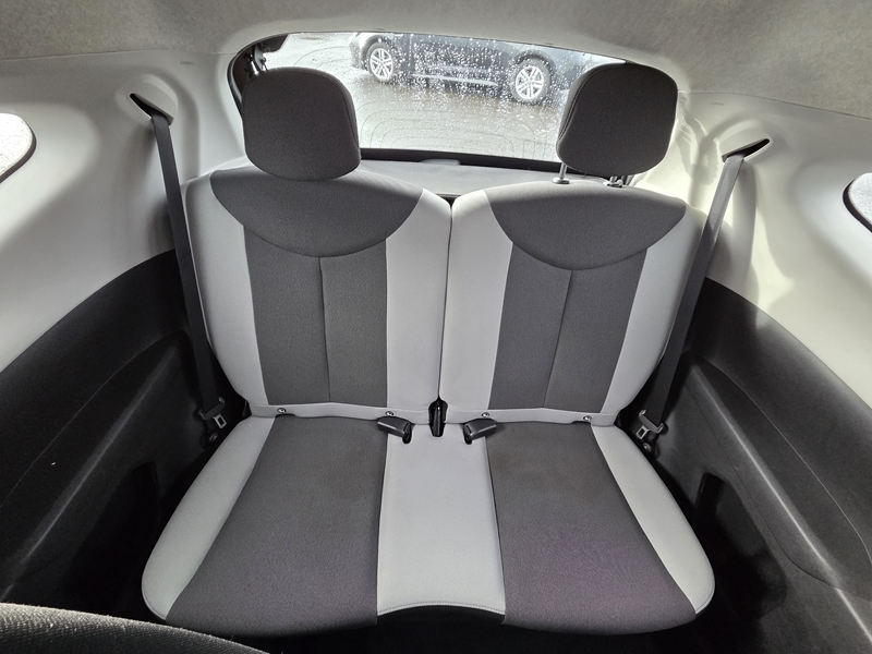 5 img-vehicule.jpgToyota
                            img-vehicule.jpgAygo