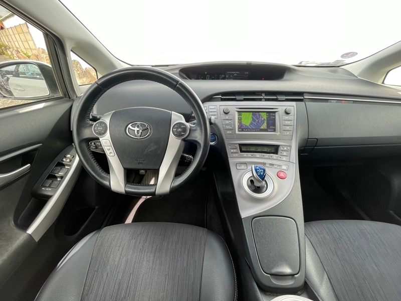 1 img-vehicule.jpgToyota
                            img-vehicule.jpgPrius