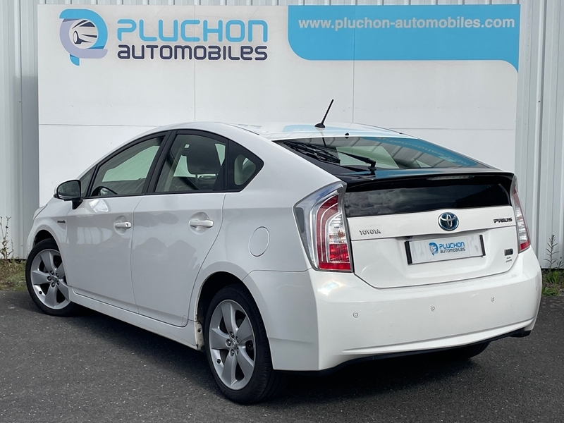 2 img-vehicule.jpgToyota
                            img-vehicule.jpgPrius