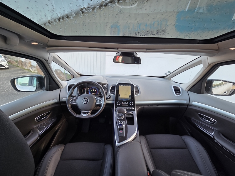 1 img-vehicule.jpgRenault
                            img-vehicule.jpgEspace V