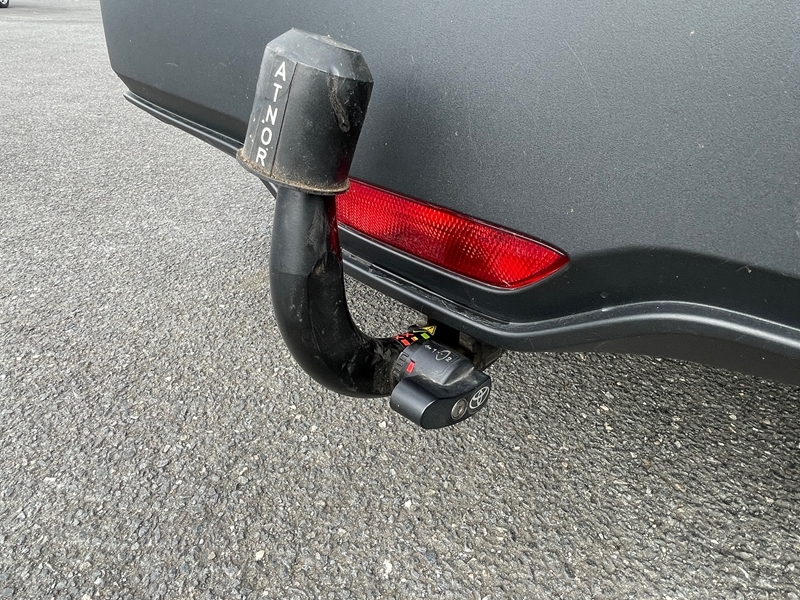 4 img-vehicule.jpgToyota
                            img-vehicule.jpgC-HR