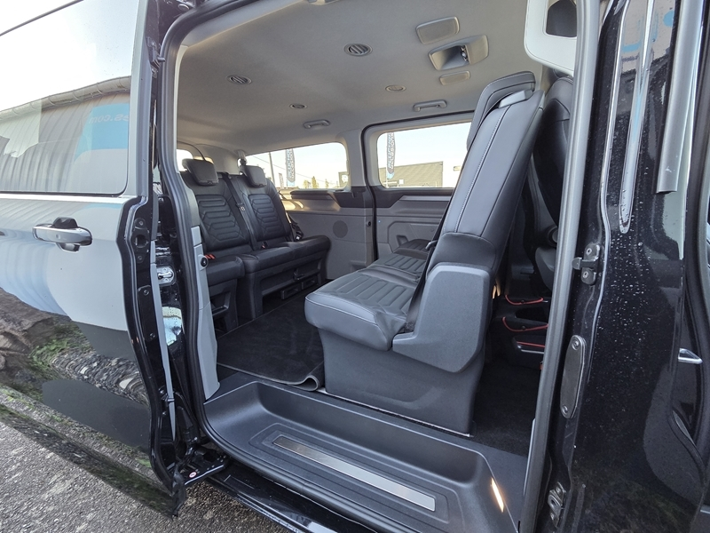 7 img-vehicule.jpgFord
                            img-vehicule.jpgTourneo Custom