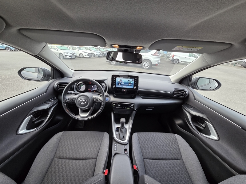 1 img-vehicule.jpgToyota
                            img-vehicule.jpgYaris