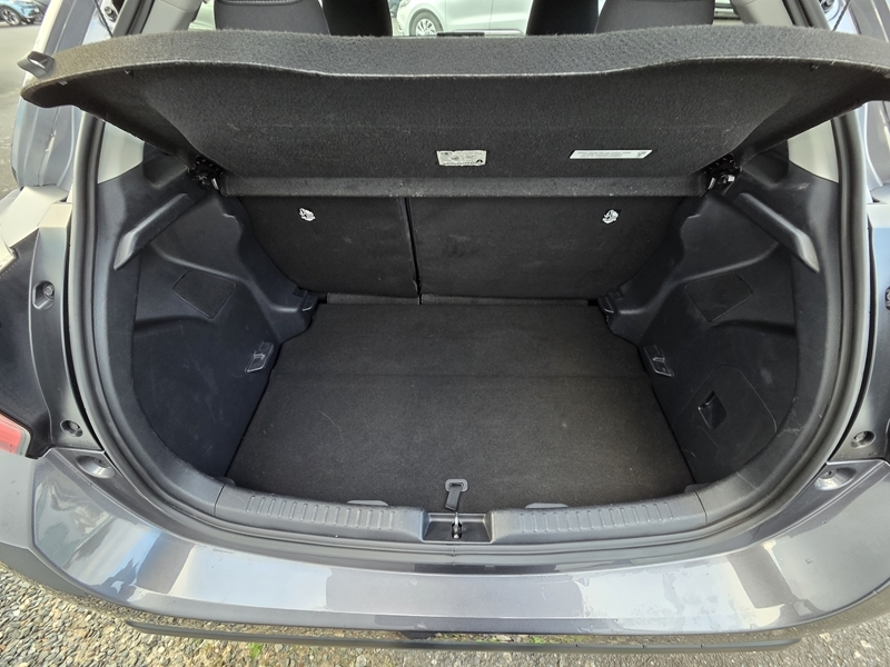 18 img-vehicule.jpgToyota
                            img-vehicule.jpgYaris