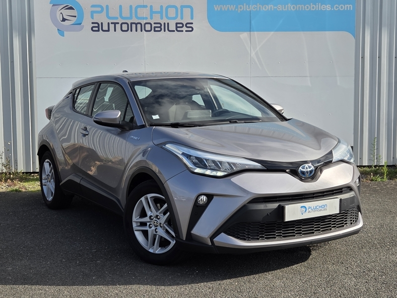 Toyota
                    C-HR