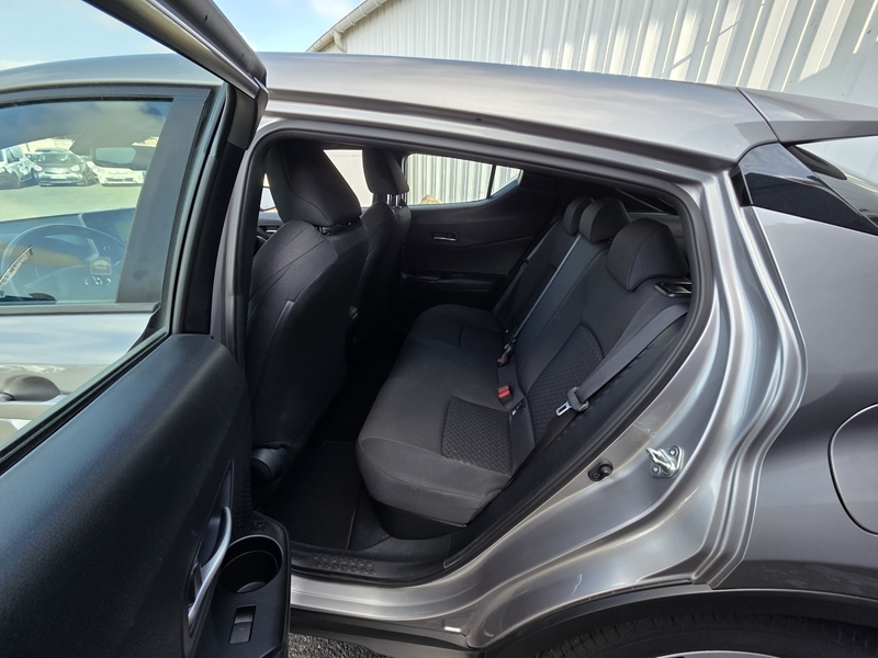 14 img-vehicule.jpgToyota
                            img-vehicule.jpgC-HR