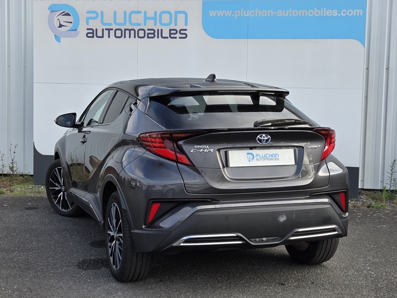 Toyota
                C-HR