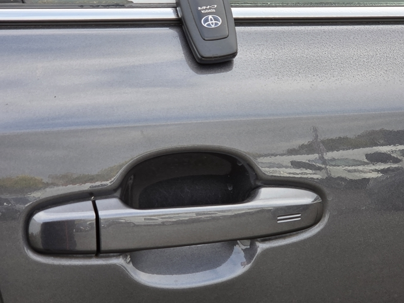 14 img-vehicule.jpgToyota
                            img-vehicule.jpgC-HR