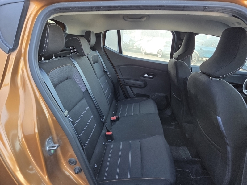 4 img-vehicule.jpgDacia
                            img-vehicule.jpgSandero