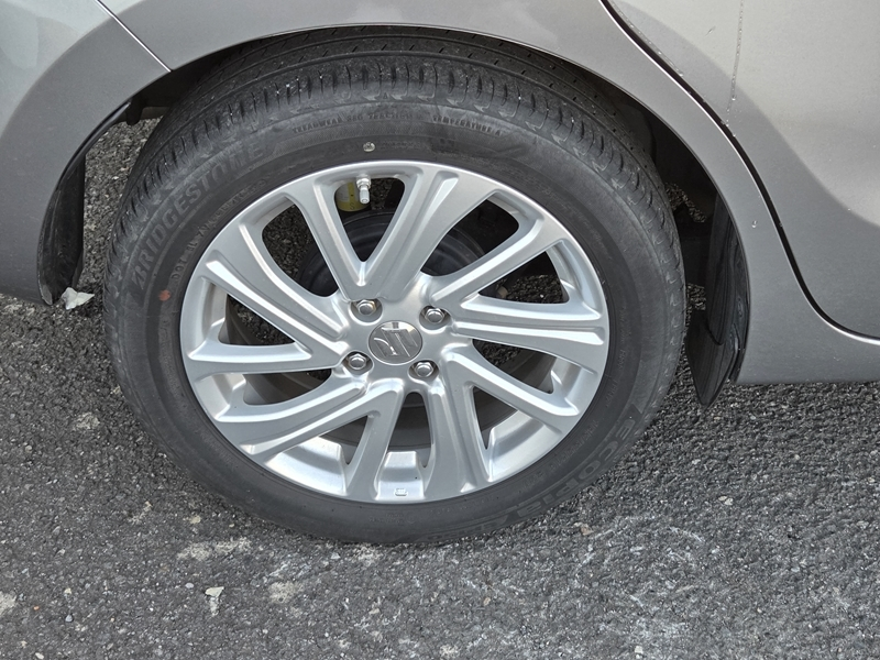 19 img-vehicule.jpgSuzuki
                            img-vehicule.jpgSWift