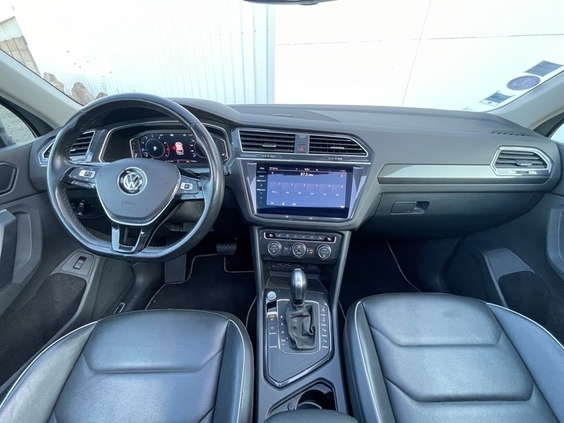1 img-vehicule.jpgVolkswagen
                            img-vehicule.jpgTIGuan