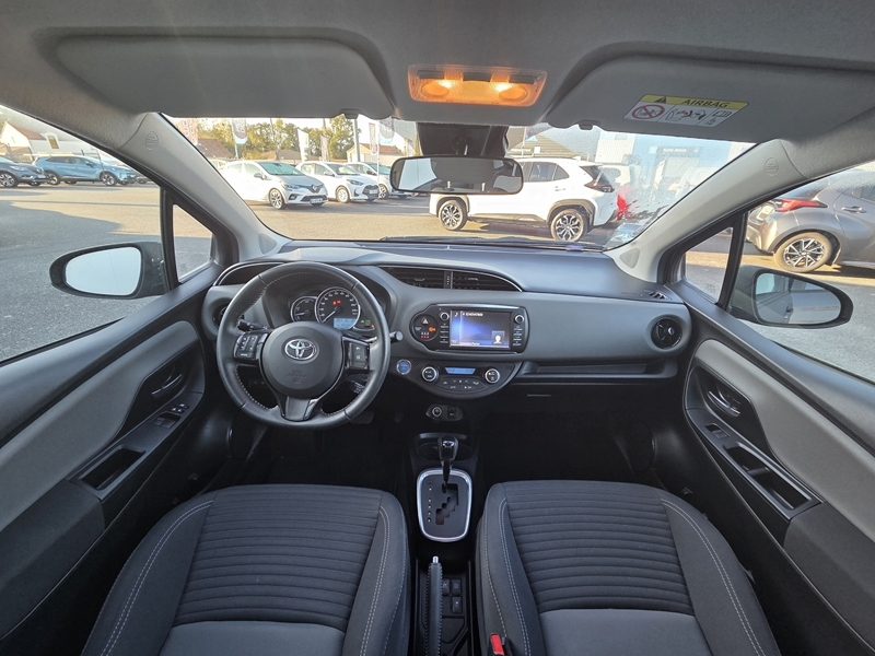 1 img-vehicule.jpgToyota
                            img-vehicule.jpgYaris
