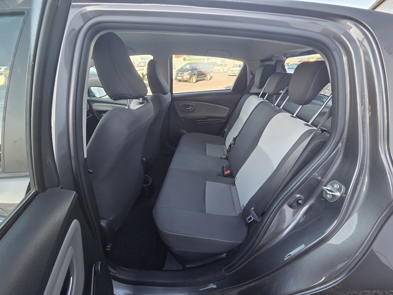 14 img-vehicule.jpgToyota
                            img-vehicule.jpgYaris