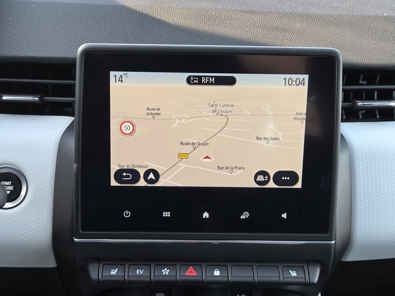 8 img-vehicule.jpgRenault
                            img-vehicule.jpgClio V