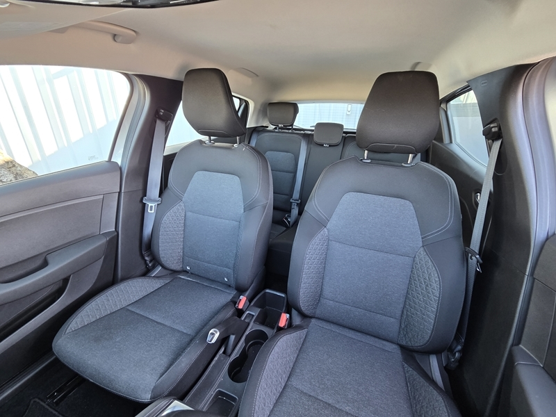 3 img-vehicule.jpgRenault
                            img-vehicule.jpgClio V