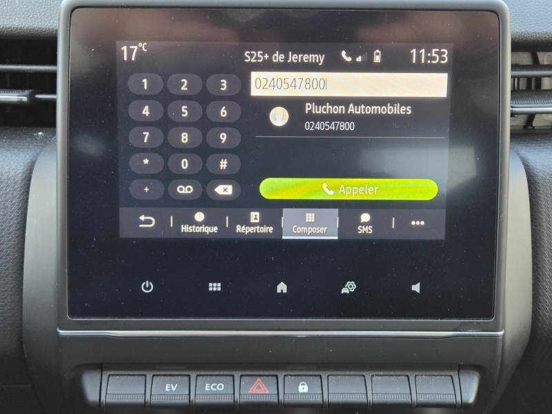 9 img-vehicule.jpgRenault
                            img-vehicule.jpgClio V