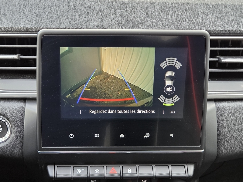 8 img-vehicule.jpgRenault
                            img-vehicule.jpgCaptur II