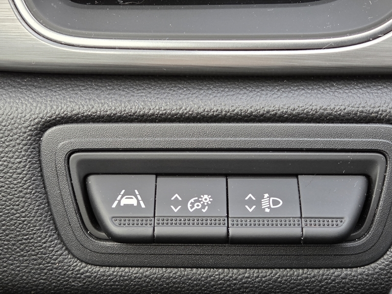 11 img-vehicule.jpgRenault
                            img-vehicule.jpgCaptur II