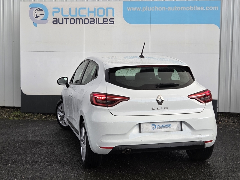 Renault
                            Clio V