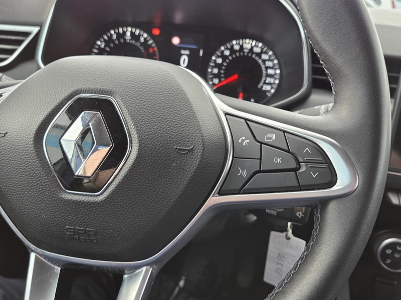 6 img-vehicule.jpgRenault
                            img-vehicule.jpgClio V