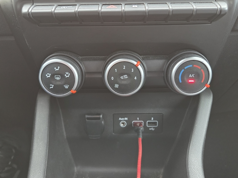 7 img-vehicule.jpgRenault
                            img-vehicule.jpgClio V