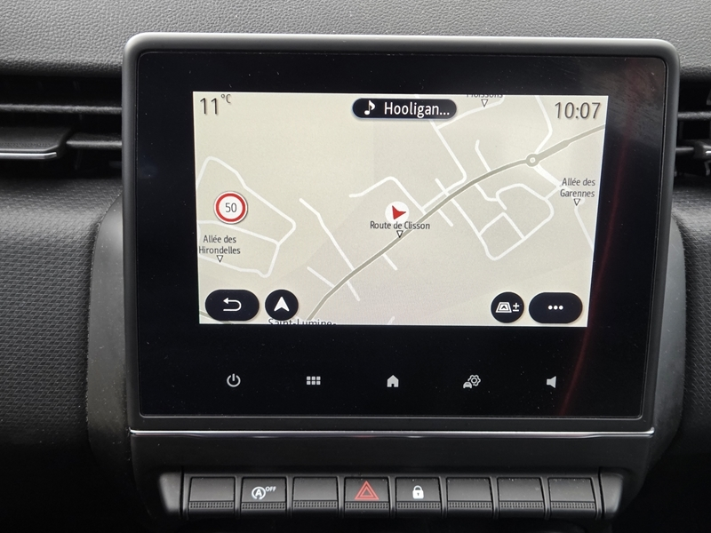 9 img-vehicule.jpgRenault
                            img-vehicule.jpgClio V