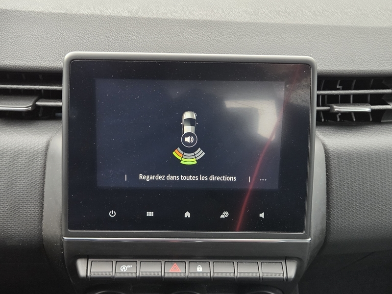 12 img-vehicule.jpgRenault
                            img-vehicule.jpgClio V