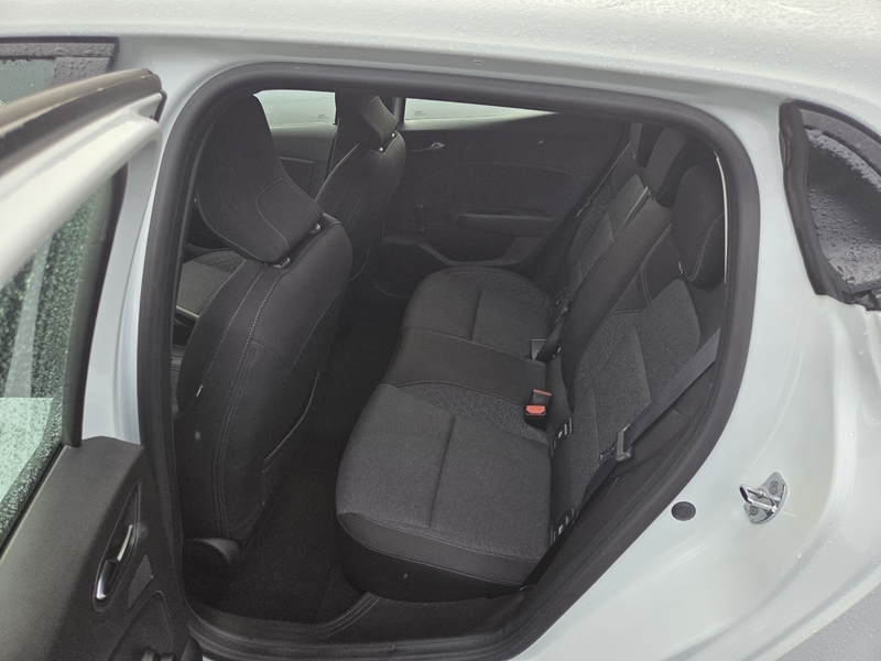 14 img-vehicule.jpgRenault
                            img-vehicule.jpgClio V